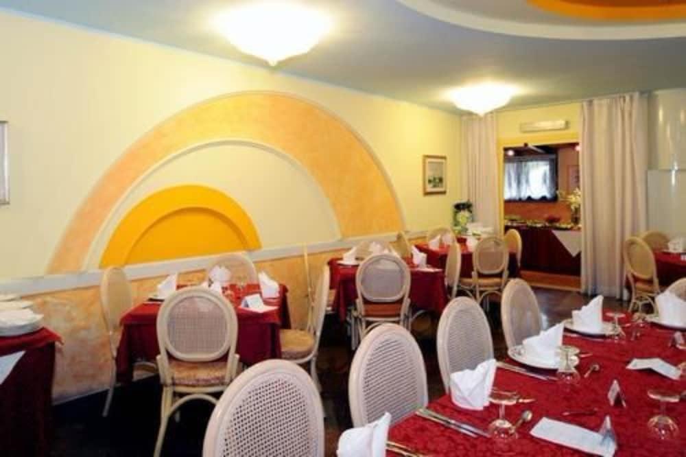 Sporthotel Olimpo Garda  Exterior photo