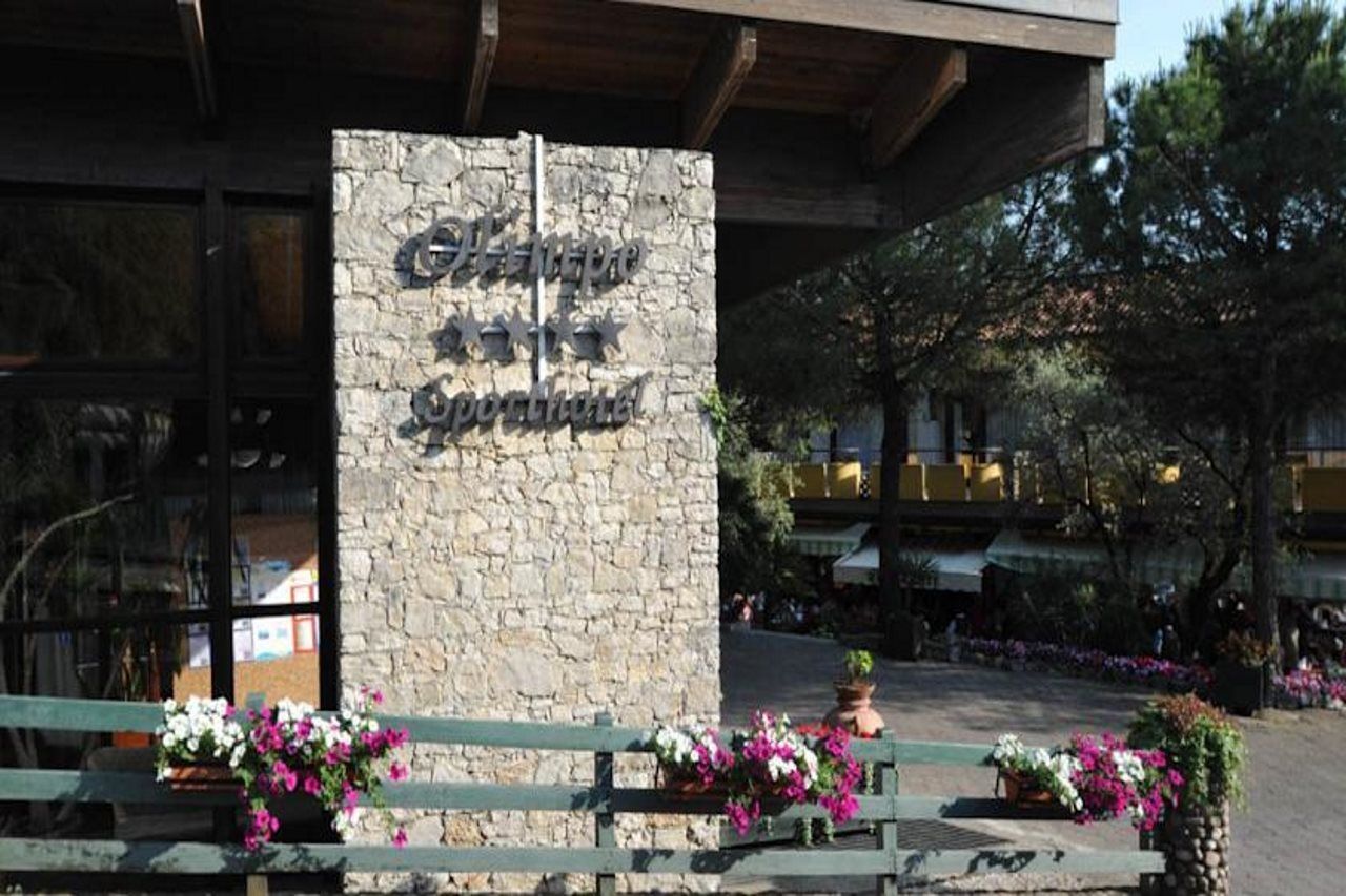 Sporthotel Olimpo Garda  Exterior photo